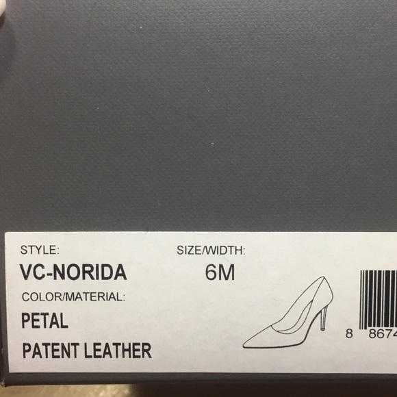 Vince Camuto Nude Pump - Picture 8 of 8